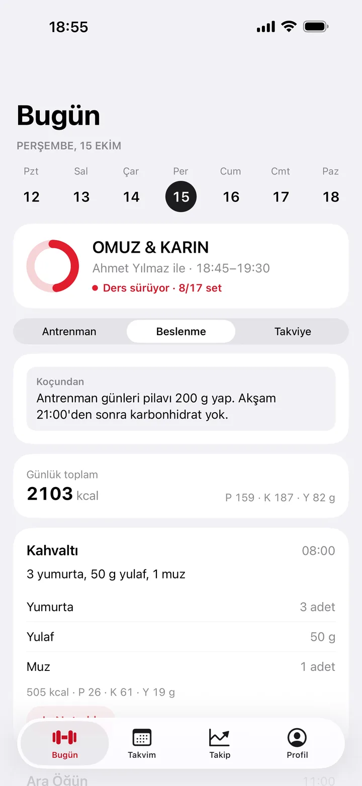 Beslenme ekranı: koçun notu, günlük toplam ve öğünler
